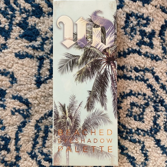 NIB Urban Decay Beached Palette - Picture 3 of 6